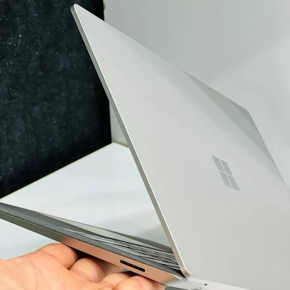 نقد و بررسی لپ تاپ Microsoft Surface Laptop 4 i5 11th 8GB 256GB SSD استوک اصل نقد و بررسی لپ تاپ Microsoft Surface Laptop 4 i5 11th 8GB 256GB SSD استوک اصل